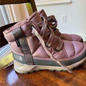 North face snow boots